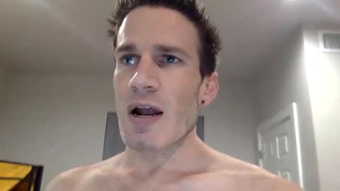 Snapshot of dracoisback chatting on March 12, 2025, 11:12 pm dracoisback online show from March 12, 2025, 11:12 pm