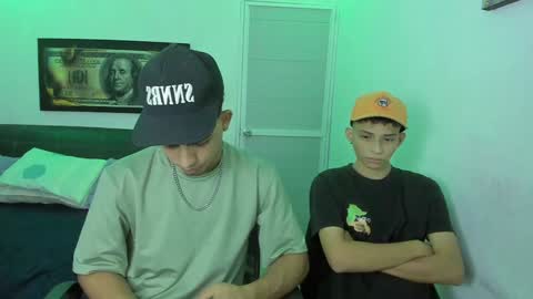 dragon_master2 online show from December 2, 2024, 12:40 pm