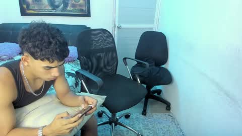 dragon_master2 online show from December 12, 2024, 4:32 pm