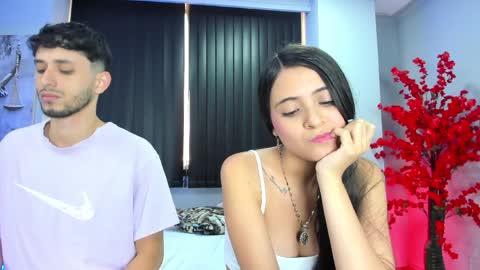 Snapshot of drake_and_zara chatting on April 10, 2026, 12:32 pm Drake and Zara online show from April 10, 2026, 12:32 pm