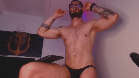 drake_cole11 online show from December 20, 2024, 1:43 pm