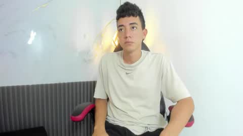 DrakeCruz1 online show from March 10, 2026, 5:07 pm