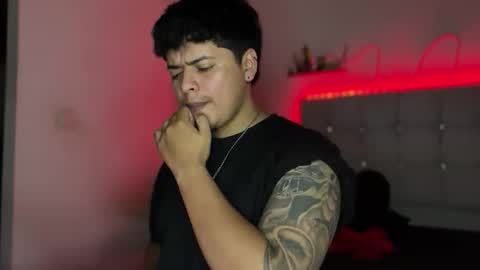 Snapshot of drakenn_ chatting on February 10, 2026, 2:59 am drakeeee online show from February 10, 2026, 2:59 am