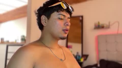 Snapshot of drakenn_ chatting on February 17, 2026, 5:08 pm drakeeee online show from February 17, 2026, 5:08 pm