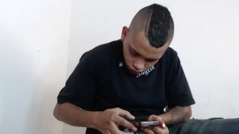 Snapshot of drako_monstercock chatting on April 19, 2026, 5:45 pm drako_monstercock online show from April 19, 2026, 5:45 pm