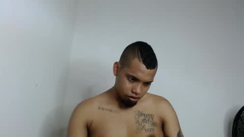 Snapshot of drako_monstercock chatting on May 3, 2026, 5:08 pm drako_monstercock online show from May 3, 2026, 5:08 pm