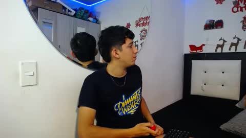 -- nicolle and jhon -- online show from December 17, 2025, 3:34 am