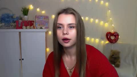 Snapshot of dream_mari chatting on October 5, 2025, 8:23 am Mari online show from October 5, 2025, 8:23 am