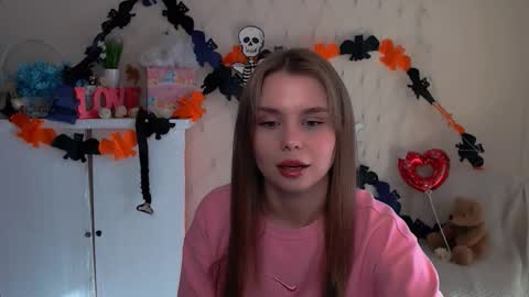 Snapshot of dream_mari chatting on November 2, 2025, 9:11 am Mari online show from November 2, 2025, 9:11 am