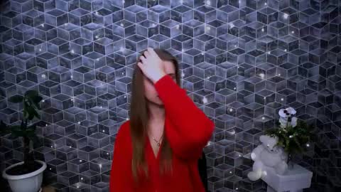 Snapshot of dream_mari chatting on November 15, 2025, 11:18 am Mari online show from November 15, 2025, 11:18 am