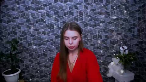 Snapshot of dream_mari chatting on November 19, 2025, 6:35 am Mari online show from November 19, 2025, 6:35 am