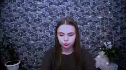 Snapshot of dream_mari chatting on December 17, 2025, 9:26 am Mari online show from December 17, 2025, 9:26 am