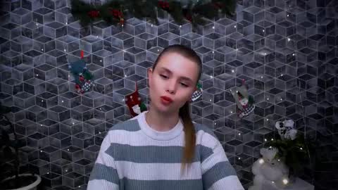 Snapshot of dream_mari chatting on January 13, 2026, 7:35 am Mari online show from January 13, 2026, 7:35 am