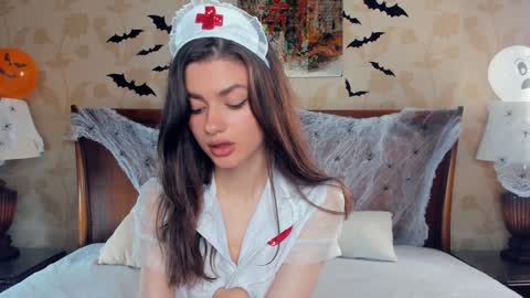 Snapshot of dream_melody chatting on October 28, 2025, 8:40 am Hi Im Monika Welcome to my room online show from October 28, 2025, 8:40 am