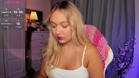  Mary   pvt open    use pink and blue app lovense online show from October 12, 2025, 1:54 pm