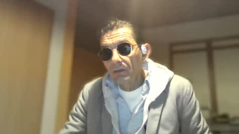 Snapshot of dreambob chatting on November 22, 2025, 5:56 pm Dreambob online show from November 22, 2025, 5:56 pm