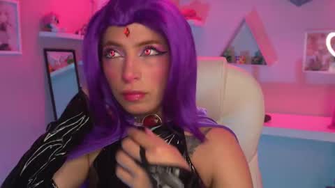 dreamleah_ online show from November 30, 2025, 4:49 am