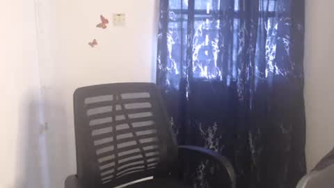 Snapshot of dreamy_wetpussy chatting on May 9, 2026, 9:25 am BEAUTY online show from May 9, 2026, 9:25 am