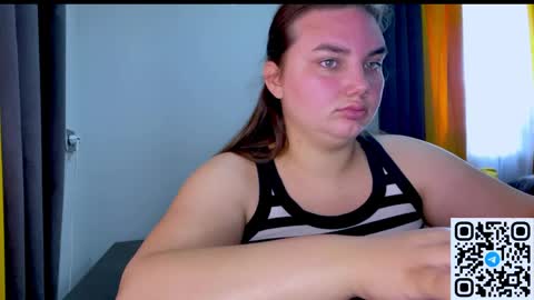 Snapshot of dreamyblushfairy chatting on May 21, 2026, 7:37 am Mila online show from May 21, 2026, 7:37 am