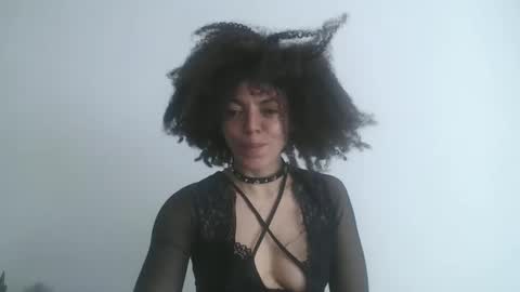 Snapshot of dreamylatina chatting on May 9, 2026, 5:40 pm DreamyLatina online show from May 9, 2026, 5:40 pm