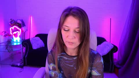 Lina online show from January 10, 2025, 1:31 pm