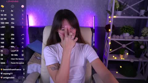 Lina online show from February 4, 2025, 10:21 am