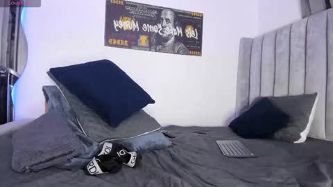 Snapshot of drekev_ chatting on February 11, 2026, 1:54 am Kevin online show from February 11, 2026, 1:54 am