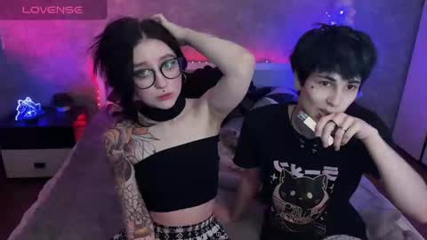 Snapshot of drillhouse_ chatting on December 17, 2024, 1:16 pm Tara Sonny online show from December 17, 2024, 1:16 pm