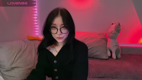 Snapshot of drillhouse_ chatting on December 22, 2024, 9:53 pm Tara Sonny online show from December 22, 2024, 9:53 pm