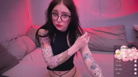 Snapshot of drillhouse_ chatting on February 17, 2025, 4:53 am Tara Sonny online show from February 17, 2025, 4:53 am