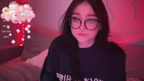 Snapshot of drillhouse_ chatting on February 28, 2025, 9:25 am Tara Sonny online show from February 28, 2025, 9:25 am