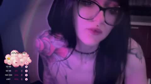 Snapshot of drillhouse_ chatting on September 16, 2025, 5:19 am Tara Sonny online show from September 16, 2025, 5:19 am