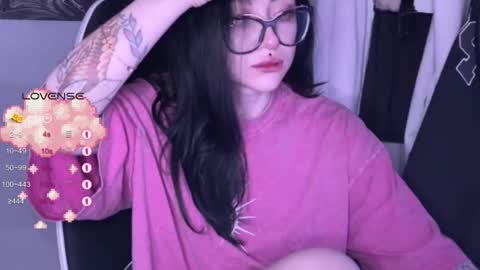 Snapshot of drillhouse_ chatting on October 29, 2025, 6:15 am Tara Sonny online show from October 29, 2025, 6:15 am