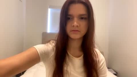 Snapshot of drizzlepuff chatting on July 21, 2026, 12:07 pm Anna online show from July 21, 2026, 12:07 pm