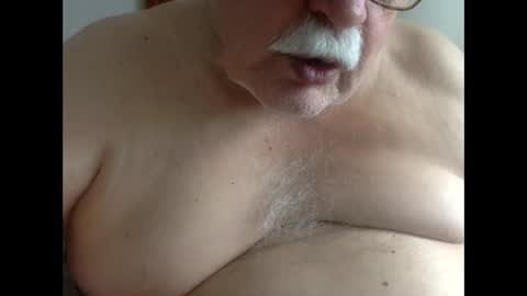 Snapshot of drnick069 chatting on December 4, 2025, 2:26 pm drnick069 online show from December 4, 2025, 2:26 pm