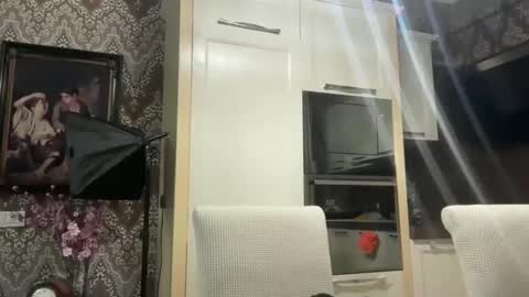 Dr. Resa online show from February 26, 2025, 5:28 pm