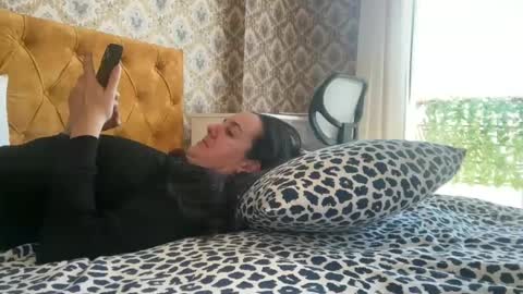 Dr. Resa online show from March 6, 2025, 8:52 am