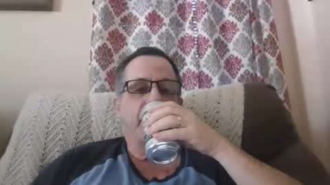 drthick1224 online show from February 4, 2026, 5:52 pm