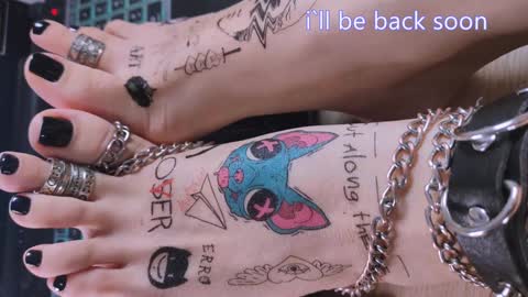 Mistress Lola Slavic witch online show from December 25, 2024, 3:49 pm