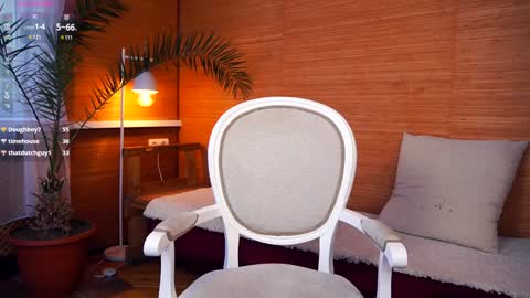 Polly day and Amelia night online show from December 14, 2024, 11:39 am