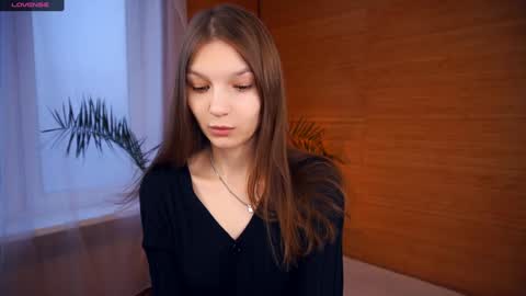 Polly day and Amelia night online show from January 26, 2025, 6:07 am