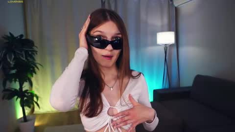 Polly day and Amelia night online show from March 12, 2025, 6:18 am