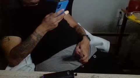 dubz07 online show from November 10, 2025, 8:13 am