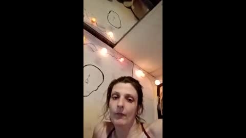 Snapshot of dukenbettykinks chatting on April 8, 2026, 1:27 am dukenbettykinks online show from April 8, 2026, 1:27 am