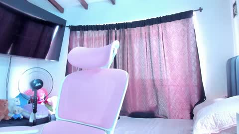 Dulce  online show from January 7, 2025, 2:19 pm