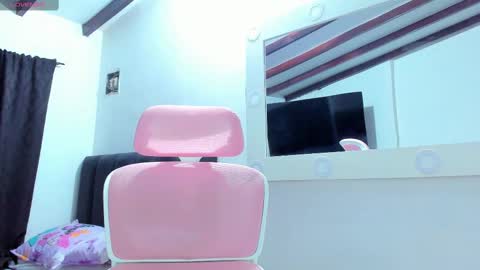 Dulce  online show from February 23, 2025, 1:24 am