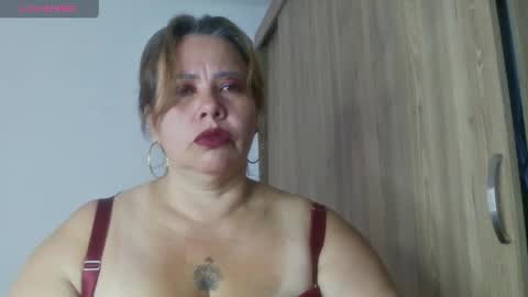 Snapshot of dulce_anahi_ chatting on May 6, 2026, 6:35 pm Im Dulce online show from May 6, 2026, 6:35 pm
