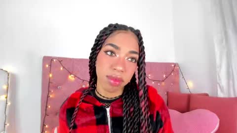 Dulce online show from November 8, 2025, 2:17 pm