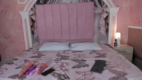 Dulce online show from March 4, 2026, 12:11 pm