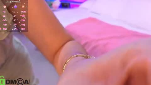 Snapshot of dulce_isabel_ chatting on July 13, 2026, 3:53 am dulce_isabel_ online show from July 13, 2026, 3:53 am